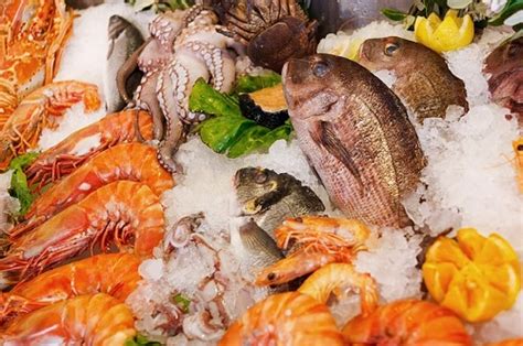 10 Reasons To Eat More Seafood