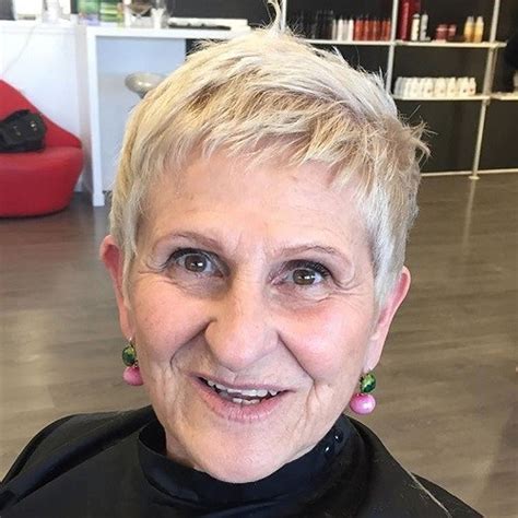 The shaggy look is what makes this hairstyle be ranked top of other hairstyles for women over 50. Pixie Short Haircuts for Older Women Over 50 & 2018-2019 ...