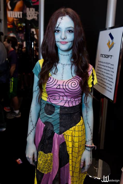 √ Sally Omalley Costume