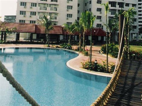 Yes, guests have access to an indoor pool, a fitness center, and locker rooms available in the fitness center during their stay. Best Price on Garden City Service Apartment Melaka in ...