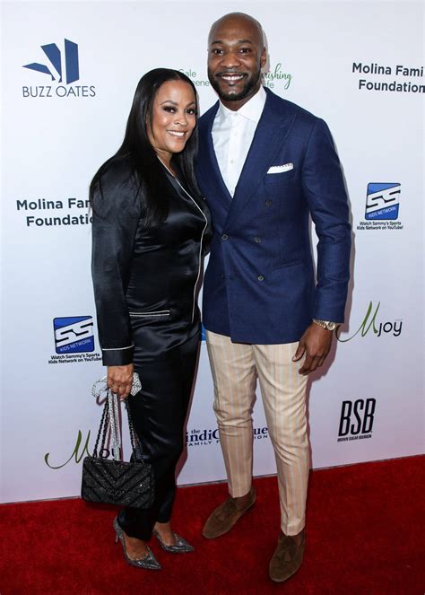 ‘dismissing shaquille o neal s “still my wife” claim ex wife shaunie declares immense love for