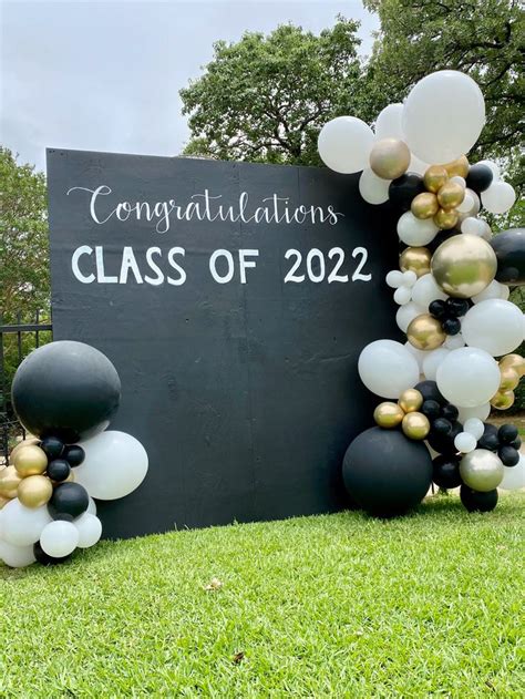 Backdrop With Balloons Graduation Party Backdrops Graduation Party
