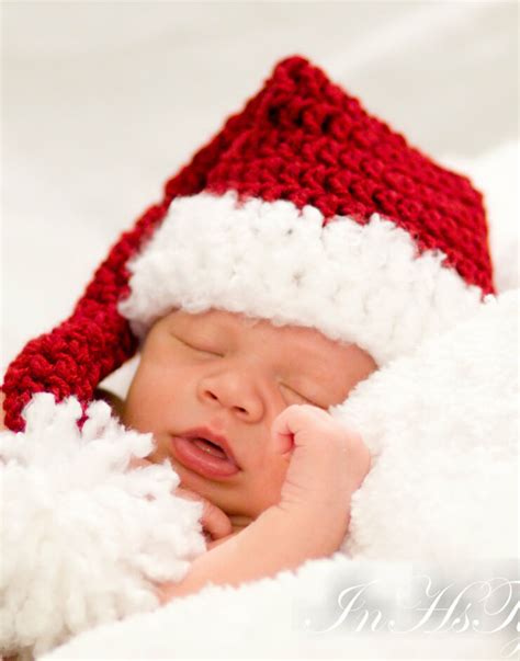 Newborn Babies In Santa Hats Is There Anything Cuter