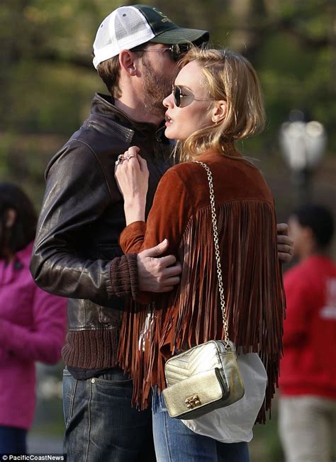 Kate Bosworth And Husband Michael Polish Stroll Through Central Park