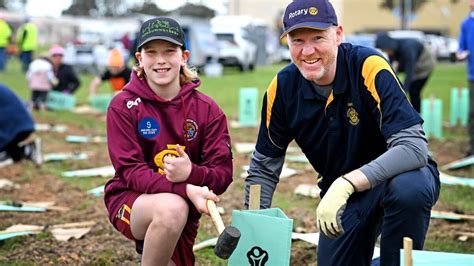 National Tree Day Mooroopna Residents Can Breathe A Little Easier
