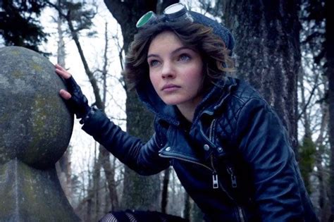 15 Yr Old Camren Bicondova Is A Dancer Actress And Model Currently She Plays Selina Kyle Who