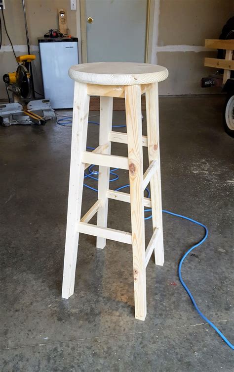 Follow along with these simple plans to build your very own set of two bar stools. DIY Basic Bar Stools | | Wooden stools diy, Bar chairs diy ...
