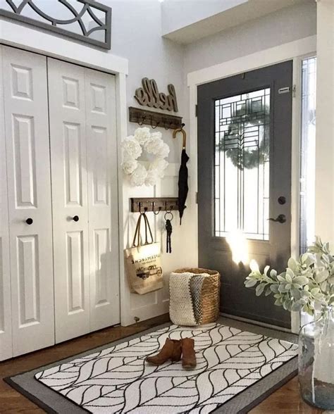 20 Attractive Entryway Design Ideas That Will Improve Your Small Space