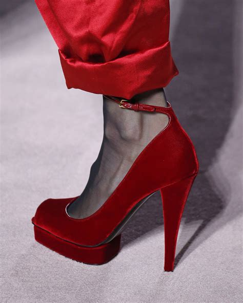 A Detailed Look At The Shoes From The Tom Ford Aw19 Runway Tomford