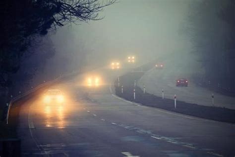 4 Steps Drivers Should Take To Avoid Car Accidents In Foggy Weather