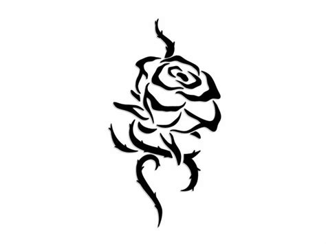 Disegno In Bianco E Nero Per Realizzare Una Rosa Stilizzata Tatuaggio