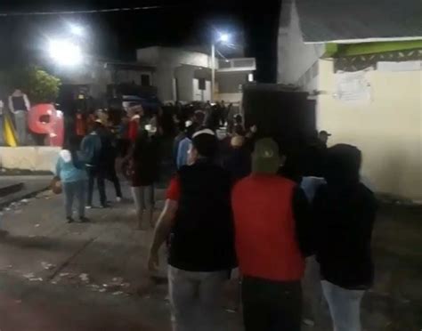 En Pantepec Balazos Pedradas Y Secuestro De La Presidenta