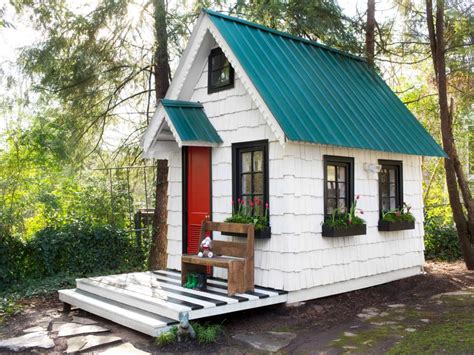Low Cost High Impact Ways To Dress Up A Playhouse Hgtv