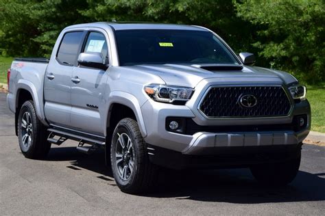'18 white tacoma dc trd sport, '03 grey tundra ac sr5. New 2019 Toyota Tacoma TRD Sport 4D Double Cab in Boardman ...