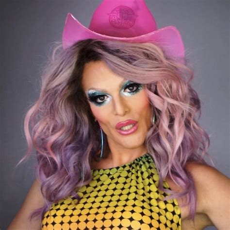 Pin By Chicatomorrow On Drag Performers Western Cowboy Hats Willam