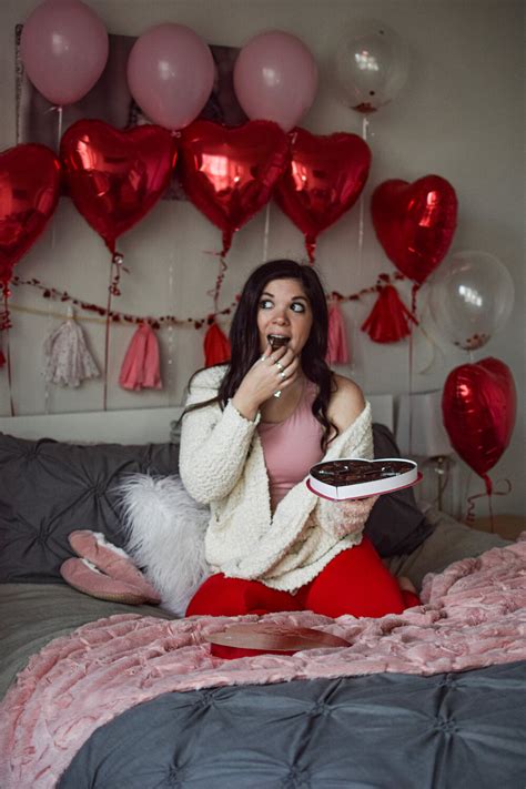 Valentines Day Photoshoot Ideas — Tanna Wasilchak Valentine Photo Shoot Valentine Photo