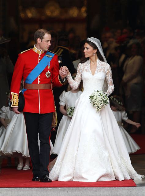 Kate Middletons Wedding Dress Designer Sarah Burton Leaves Alexander