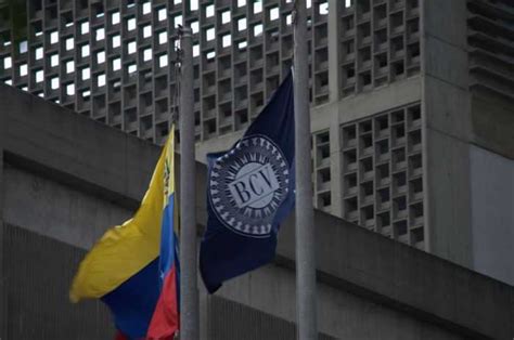 Sin embargo, desde septiembre pasado un nuevo. Banco Central de Venezuela dejo de cumplir sus funciones ...