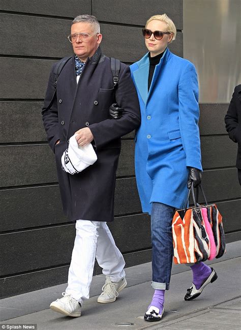 Gwendoline Christie And Giles Deacon In Ny Ahead Of Game Of Thrones Screening Daily Mail Online