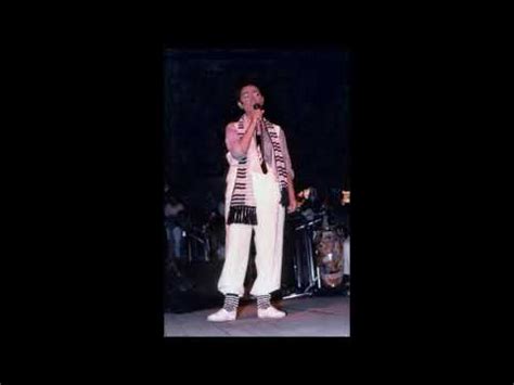 Il 16 febbraio 1974 mia martini appare alla tv francese presentando dal vivo il capolavoro minuetto, il suo 45 giri più venduto in assoluto. Mia Martini Minuetto (VERSIONE LIVE INEDITA) - YouTube