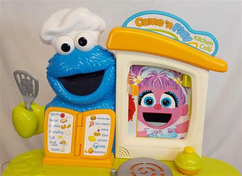 Playskool Sesame Street Come N Play Cookie Monster Kitchen And Cafe 100