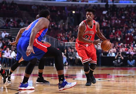 The bulls played the detroit pistons on friday, it looked like both derrick rose and rip hamilton but they didn't. Chicago Bulls vs Detroit Pistons: 3 Game Takeaways - Page 2
