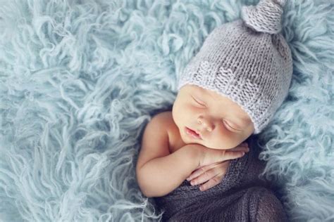 16 Winter Inspired Baby Names For Boys And Girls Christmas And