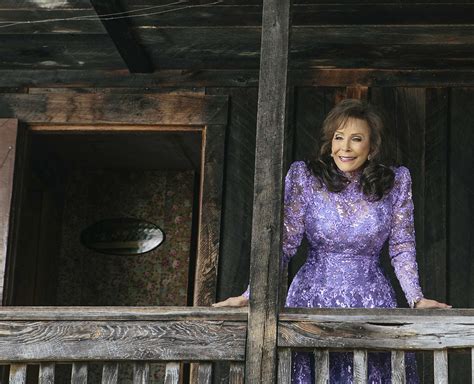 Country Music Legend Loretta Lynn Comes Full Circle With New Album