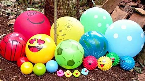 Mengumpulkan Bola Meletuskan Balon Bola Karakter Balon Berhadiah Telur Kejutan Bebek YouTube