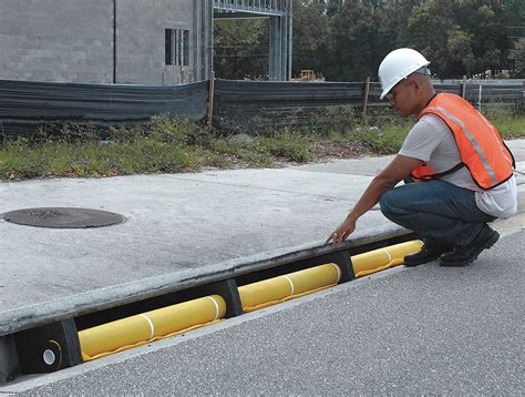 Ultratech Curb Style Inlet Guard Curb Drain Sediment 3ewp99248