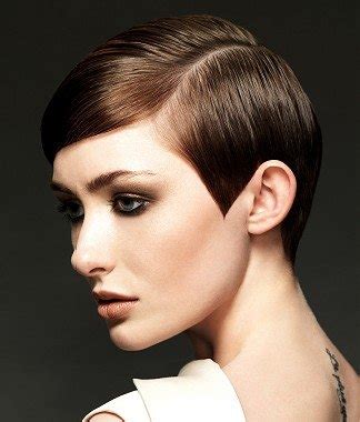 If the background is black or very dark, you can wear light or vivid colors. Cool Tomboy Hairstyles|