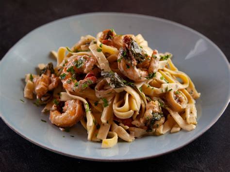 Mixed Seafood Pasta Recipe Ree Drummond Food Network