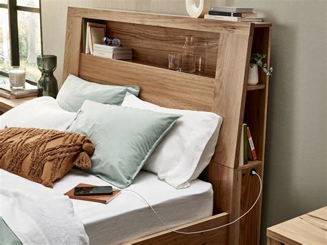 Aspen Feature Headboard And Gas Lift Base Snooze