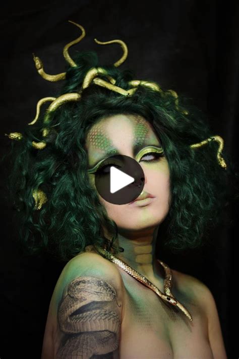 Medusa In 2020 Halloween Eye Makeup Halloween Party Makeup Medusa