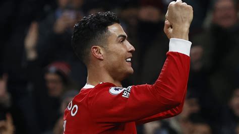 cristiano ronaldo scores 800th and 801st goals of stellar career during