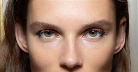 augenbrauen werden jetzt als beauty trend vitamin brows voller