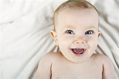 What Your Babys Smile Can Tell You About Her Development Wsj