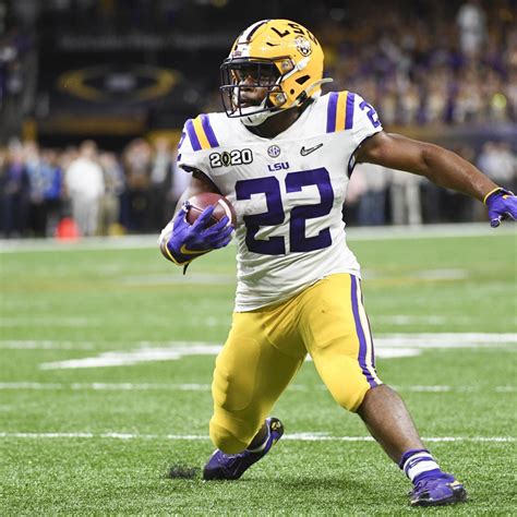 LSU's Clyde Edwards-Helaire Declares for 2020 NFL Draft After National Title Win