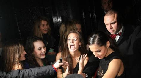 Hilarious Photos Of Celebrities Meeting Awkward Fans Celebrities