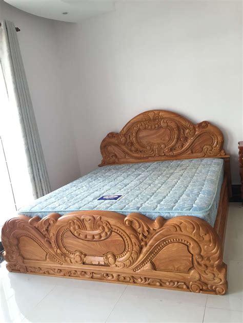 16 Splendid Wood Bed With Simple Carving Design Collection In 2020