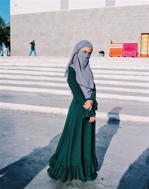 Berketinggian 156 sentimeter, manakala beratnya 43 kilogram. "Saya Menangis, Cuma.." - Rupanya Hana Azraa Dah Kenal PU ...