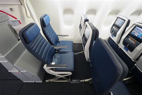 Where To Sit On Uniteds New 777 200 Economy And Economy Plus