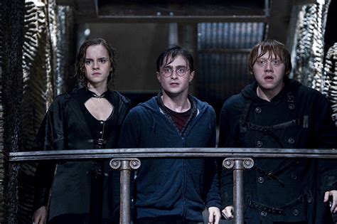 Mindannyian tudják, hogy ez az utolsó felvonás. Andy Mese: Harry Potter és a halál ereklyéi 2.rész 2011