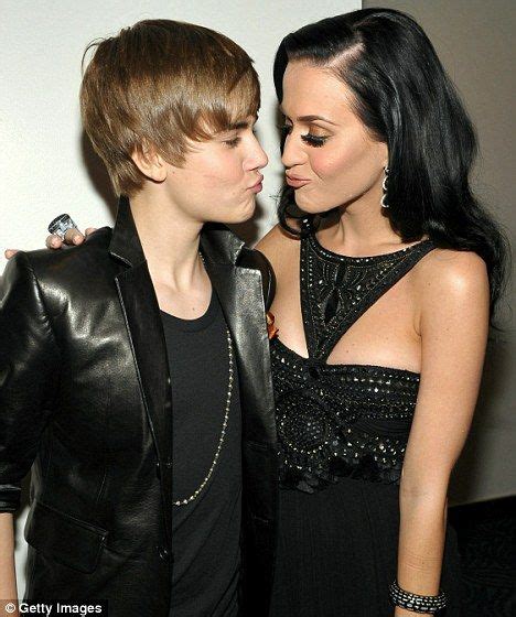 Put Him Down Katy Perry Singer Dives In To Congratulate Justin Bieber With A Kiss After His