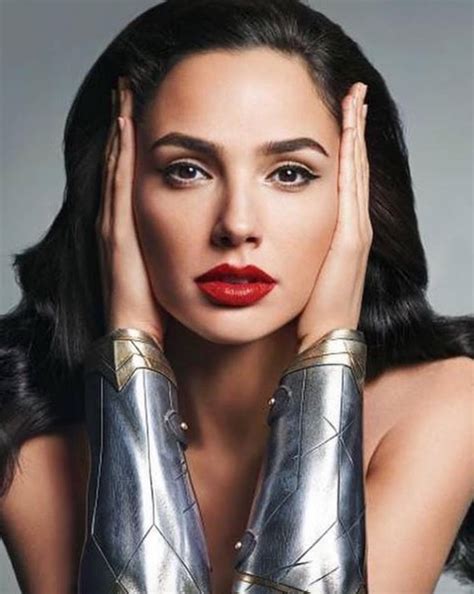 She served in the idf for two years. Gal Gadot's Makeup Artist FINALLY Shares The Secret to ...