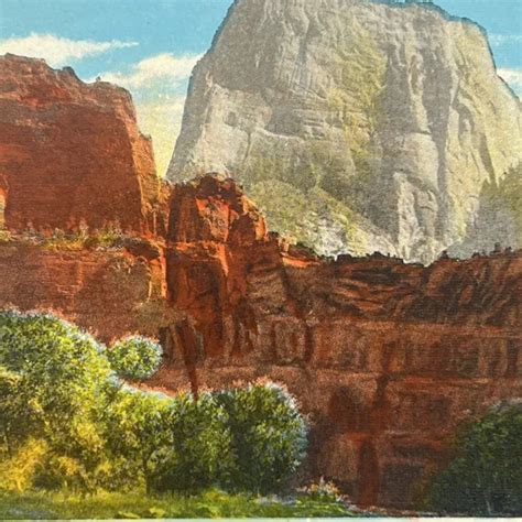 Vintage 1930s Postcard Utah The Great White Throne Zion National