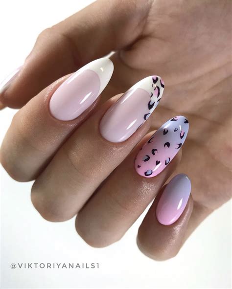 Pin By Yana Onishchenko On Nails Almond Nails Designs Almond Nails