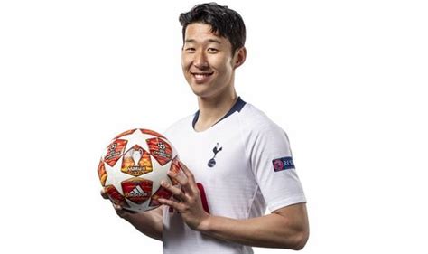 In october, seo traveled over 5,000 miles to watch son play in tottenham's uefa champions league group fixture against red star belgrade. Son Heung Min wife: How Heung Min's father has prevented ...