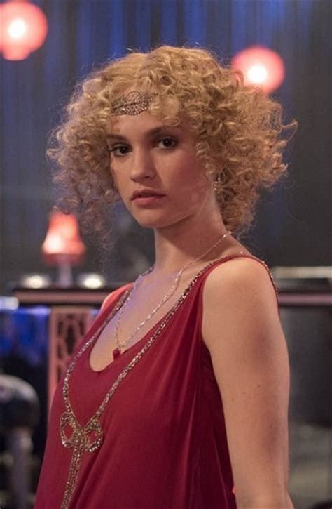 Lily james is to make her first major public appearance since she hit headlines with dominic west lily james has finally taken part in her first television appearance following the news surrounding her. ¿Quién es Lily James, la nueva Cenicienta de Disney?