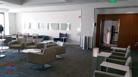 Delta Sky Club Atlanta Atl A Concourse Near A17 Review By Eye Of The